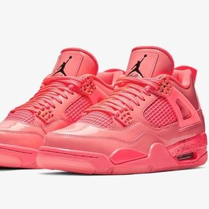 WMNS AIR JORDAN IV Hot Punch Size 8